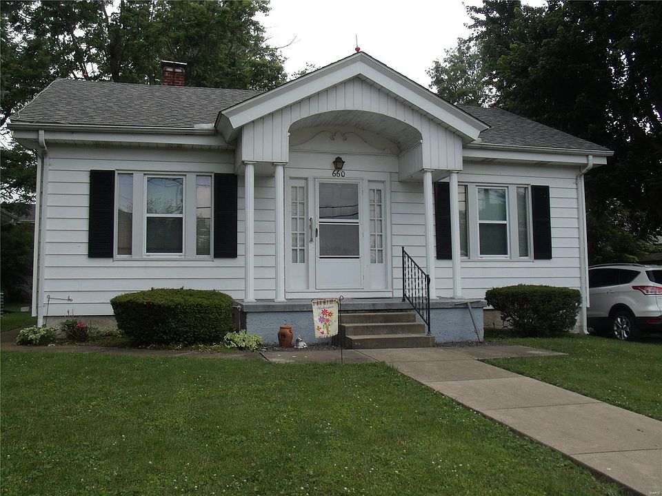 1st image of 660 W Elm St