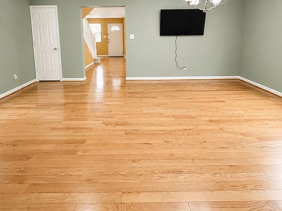 5th image of 123 Winters Ln