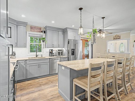 4th image of 2528 Lexington Court