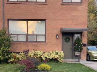 51 Garthdale Ct #BASEMENT, Toronto, ON M3H5P7