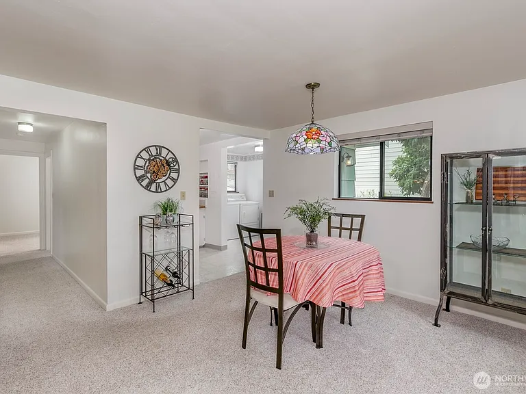 7009 Rainier Dr — Photo 14