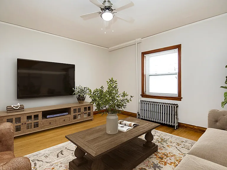 435 Spence St #20 — Photo 2