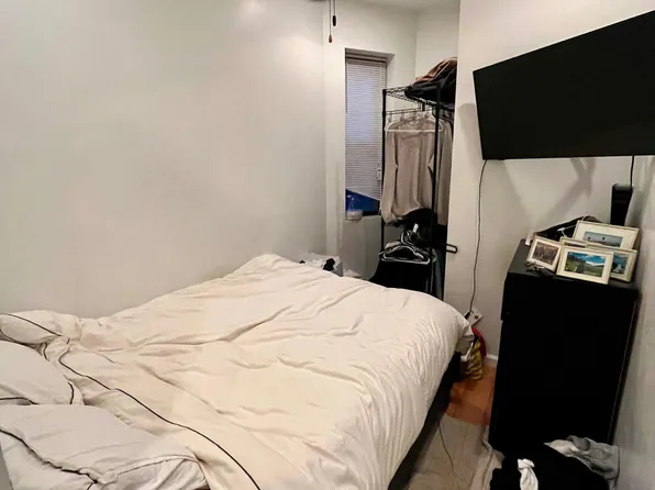 521 East 12th Street image 6 of 8