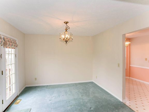 3rd image of 1029 Seapine Ct