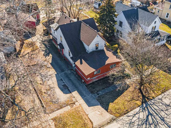 515 W Chestnut St, Mason City, IL 62664
