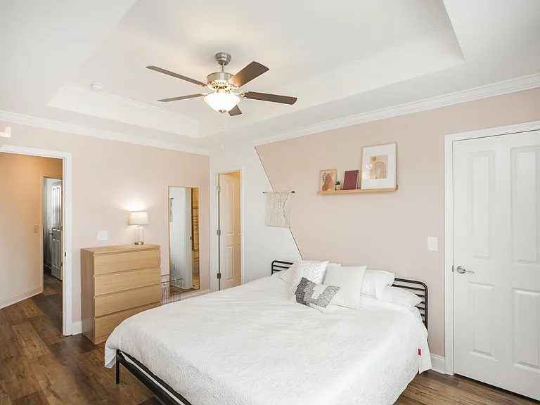 803 Goswell Dr — Photo 19
