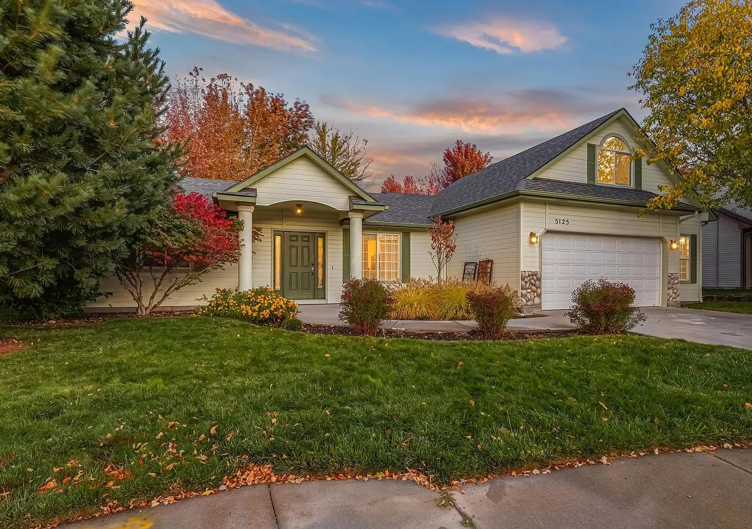 3bd/2ba Home W/Large Bonus Room In Se Boise's Columbia Village — Photo 2