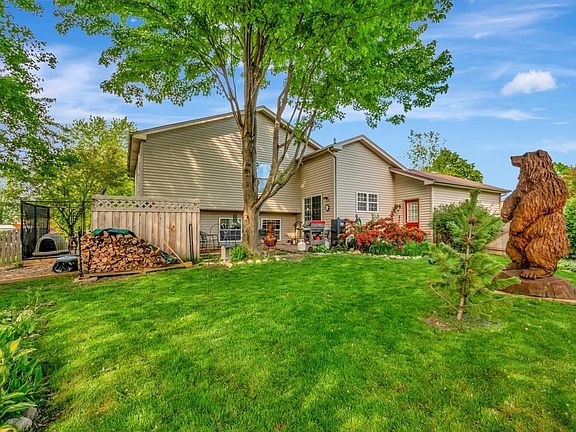 2nd image of 1707 Waterman Ct