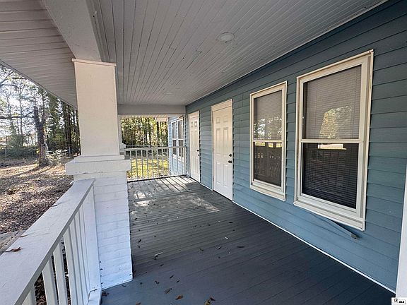 2nd image of 176 Hamm St
