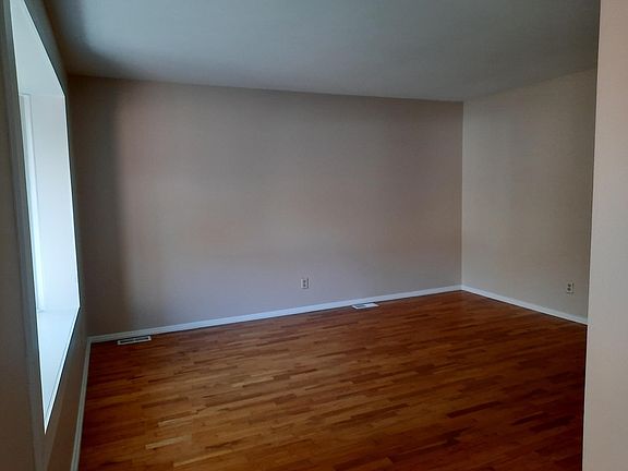 5th image of 5116 Winshall Dr