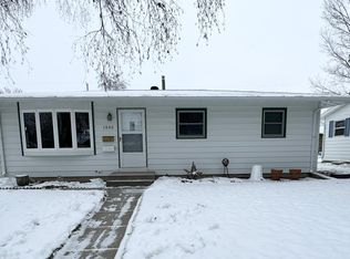 1806 19th St S, Moorhead, MN 56560