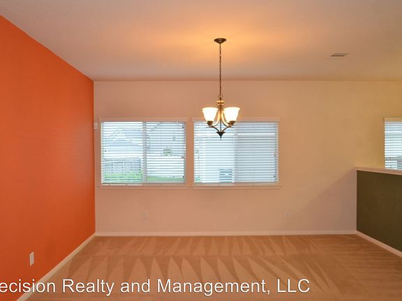 3rd image of 6135 Settlers Lake Cir E