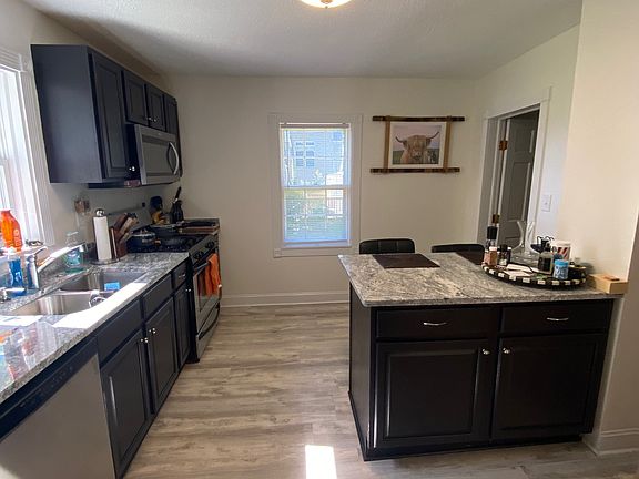 2nd image of 501 Green St