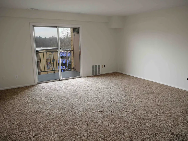 Drexeline Apartments — Photo 34