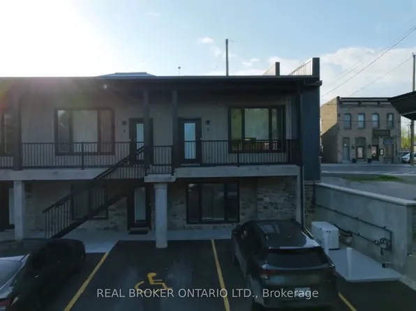 8 Clothier St E #4, North Grenville, ON K0G 0A0