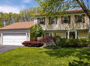 1802 Rita Ave, St Charles, IL 60174