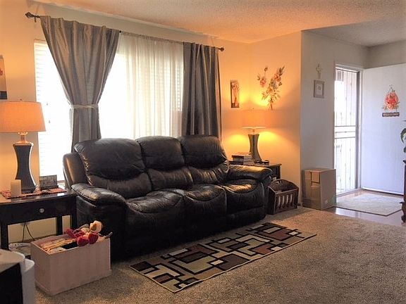 3rd image of 9813 Caspi Gardens Dr Unit 6
