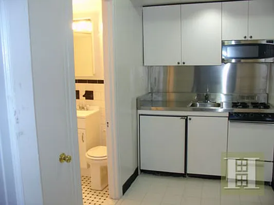 Rented by Halstead Real Estate | media 4