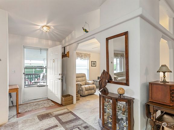 5th image of 6585 NE Aquarius Lane