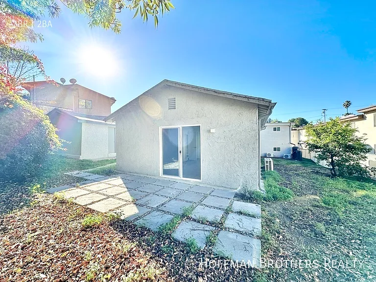 2429 W Avenue 33 — Photo 15