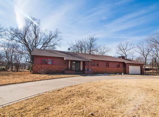 501 S Hidden Valley Dr, Wichita, KS 67209