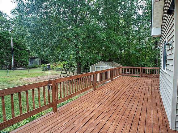 3rd image of 204 Saint Augustine Dr