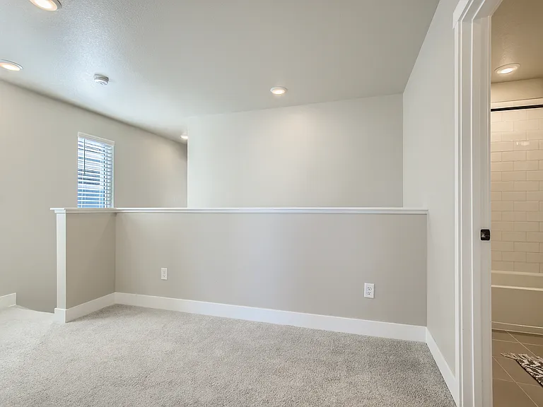 6367 N Emporia Ct — Photo 16