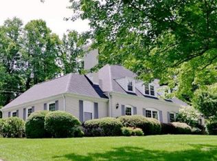 108 Hawthorn Dr, Hendersonville, NC 28791