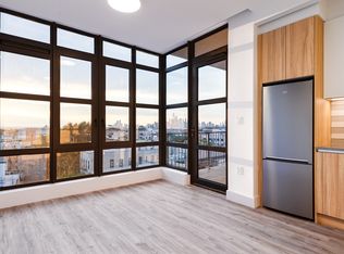 584 4th Ave #209, Brooklyn, NY 11215