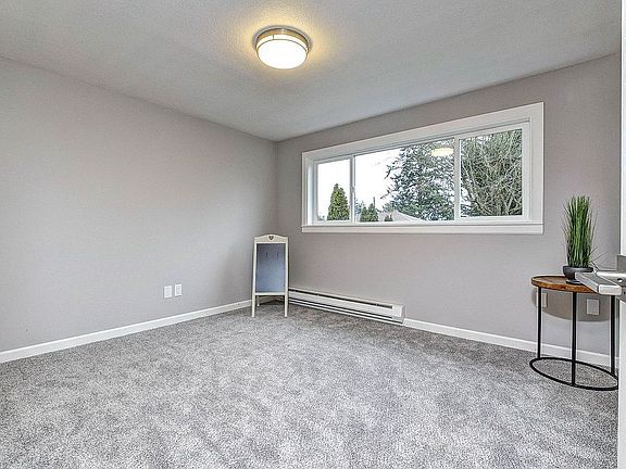 5th image of 10410 Cronins Dr SW