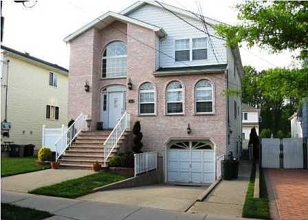 1st image of 35 Herrick Ave
