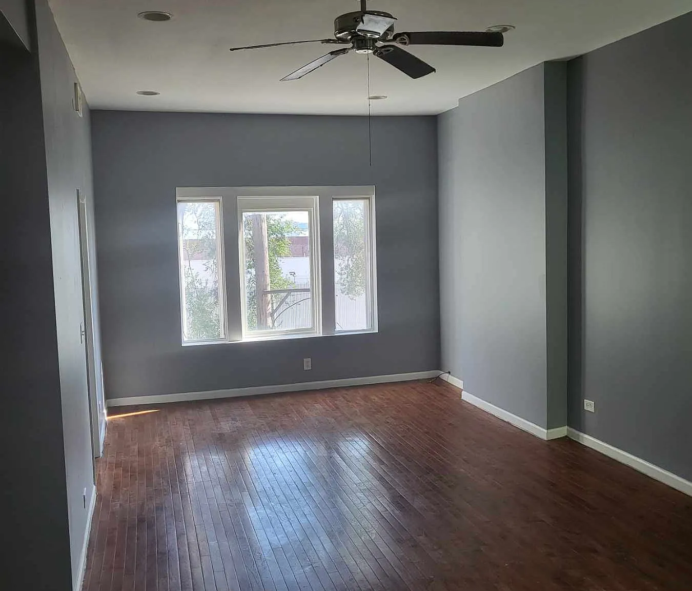 3 bed, 1200 sqft, $1,650 — Photo 4