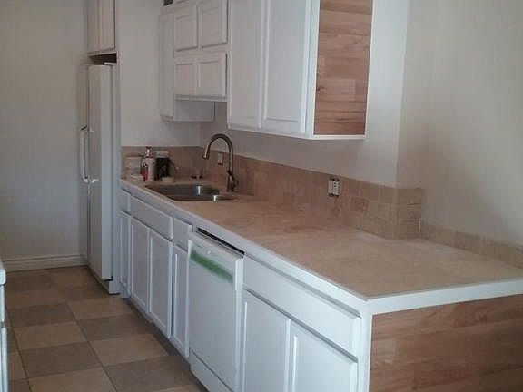 3rd image of 5957 W Townley Ave
