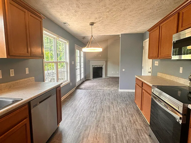 2241 Stornoway Ct — Photo 11