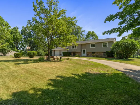 1021 Craft Rd, Grass Lake, MI 49240