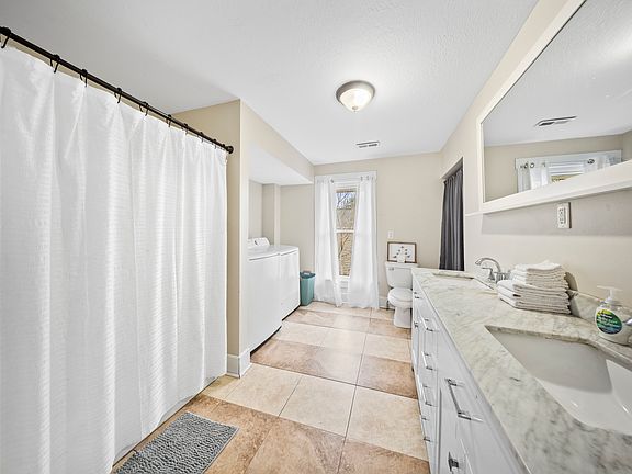 5th image of 318 52nd St #2