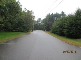 13 Wildwood Dr, Springvale, ME 04083