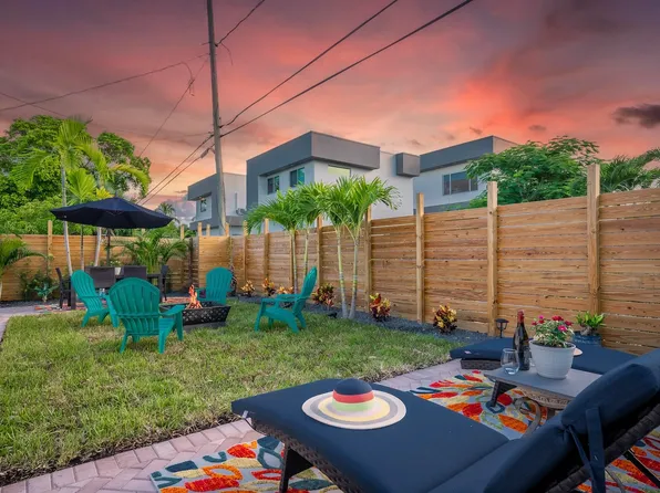 330 SE 1st Ave, Delray Beach, FL 33444