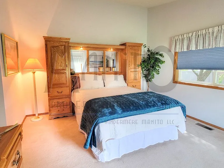 2502 E 58th Ln — Photo 9