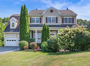 19 Old Farm Rd, Carmel, NY 10512