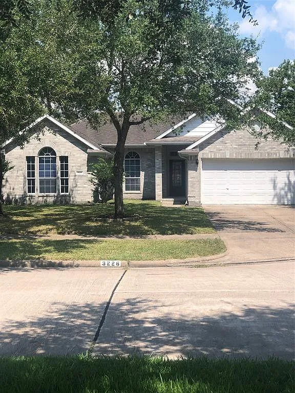 3226 Ivory Pointe Dr — Photo 1