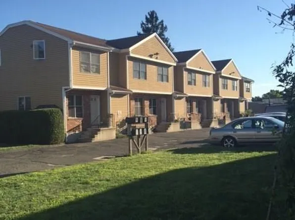 39 Stuart Ave APT 3, Norwalk, CT 06850