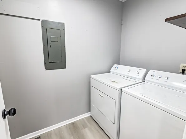 29 Chiswick Dr, Lindenwold, NJ 08021