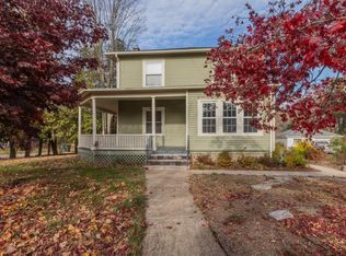 86 Wood St, Coventry, RI 02816