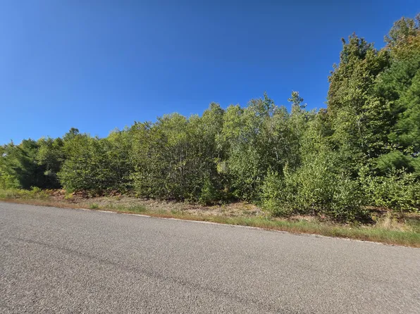 301 Tamarack Trail, Bangor, ME 04401