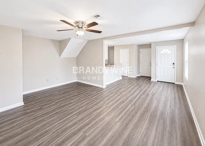 4 bed, 2.0 bath, 1400 sqft, $1,785 — Photo 4