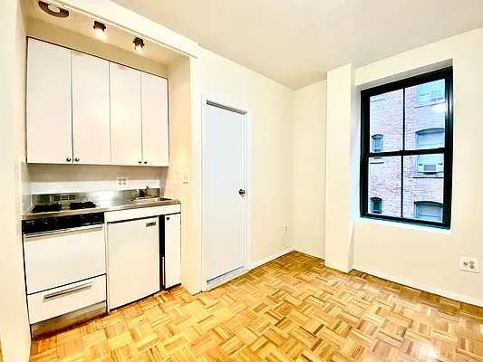 Rented by City & Suburban | media 17