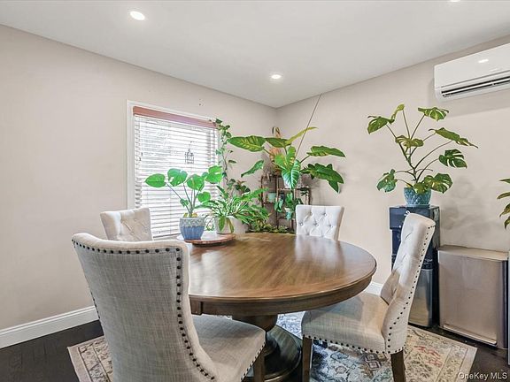 5th image of 1517 Falmouth Avenue