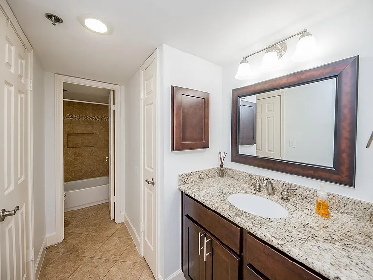 3525 Sage Rd #710 — Photo 20