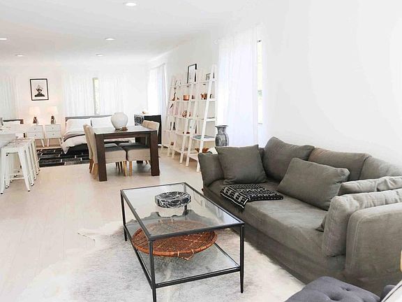 2nd image of 9809 Beeson Dr Unit C